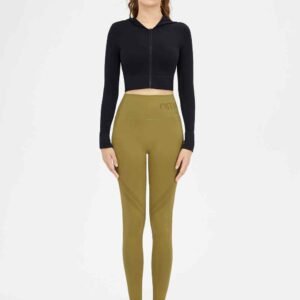 жіночі спортивні шорти з кишенями